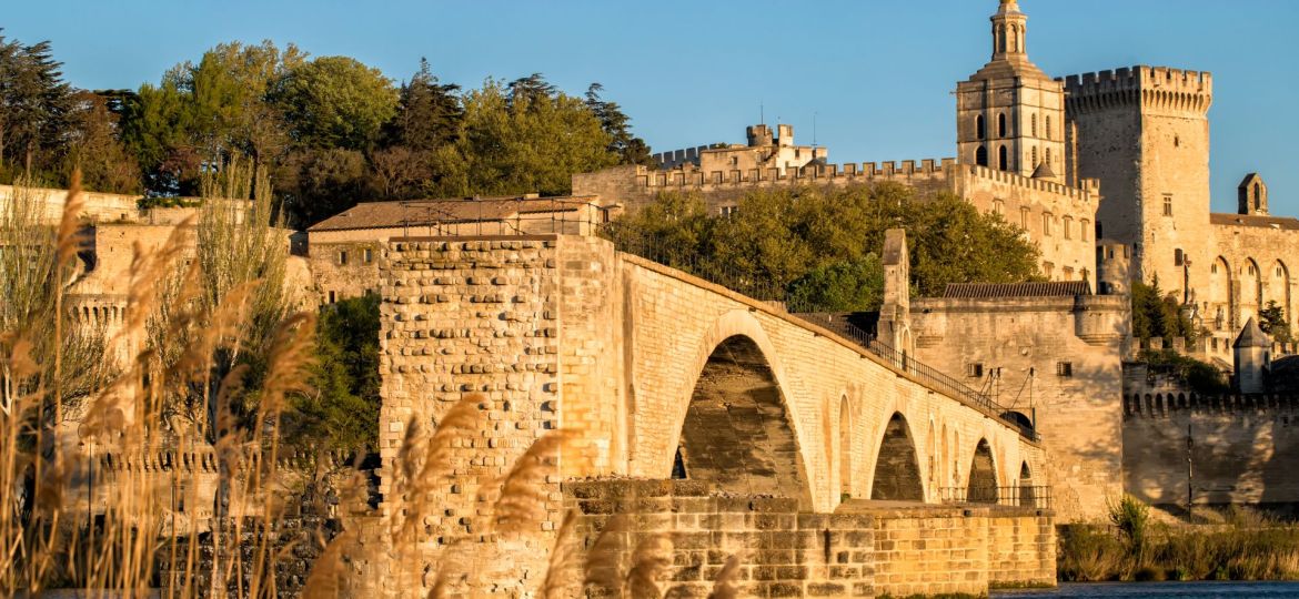 visiting avignon and arles