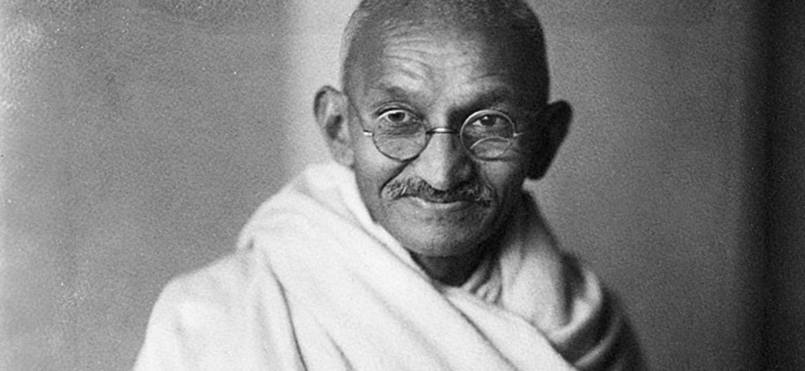 The life of : Mahatma Gandhi