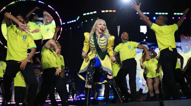 Lady Gaga draws record crowd of 2 million at free rio concert