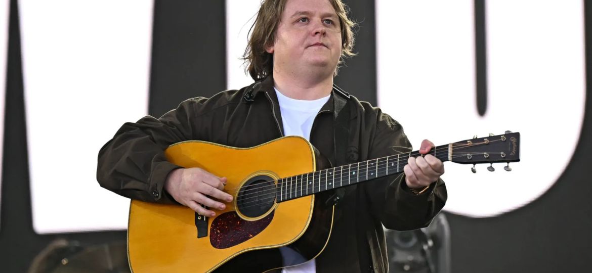 Lewis Capaldi donates over 700,000 hours of free therapy