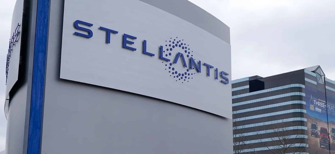 Stellantis announces global recall of up to 700,000 vehicles over fire risk