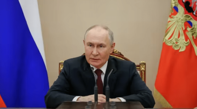 The decline of Vladimir Putin’s popularity raises concerns in the Kremlin