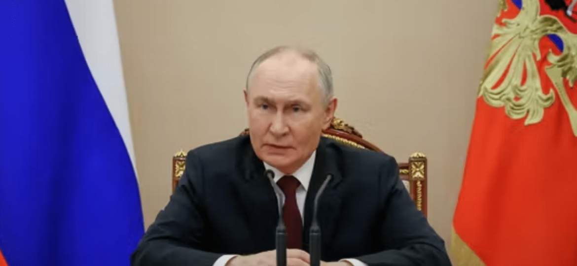 The decline of Vladimir Putin’s popularity raises concerns in the Kremlin