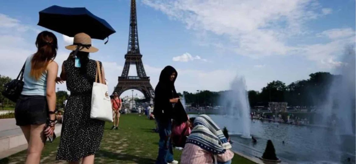 Half of France under red heat alert