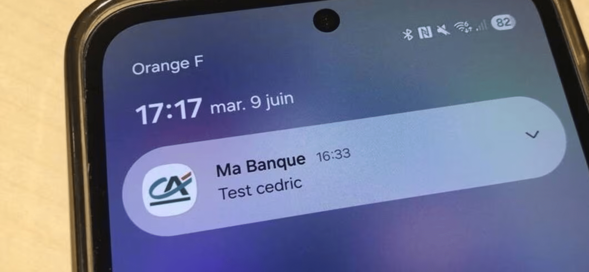 Unexpected “Test Cedric” Notification Disrupts Crédit Agricole Mobile Banking App