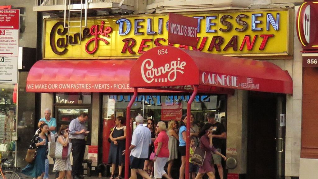 Visiting_NYC_Ep_5_-_A New_York_deli_experience