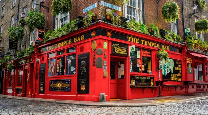 2. Exploring Temple Bar Streets
