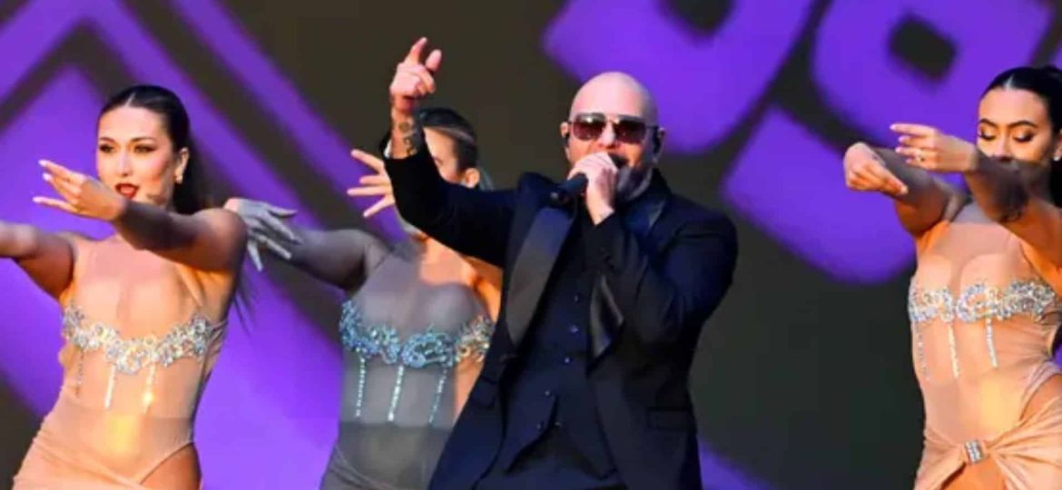 pitbull breaks guinnes world record